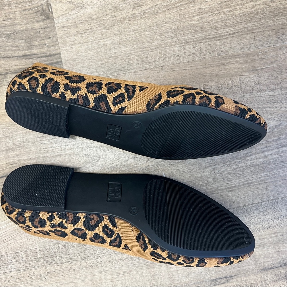 Time and Tru Brown and Black Flats Classic Loafers - Picture 4 of 4